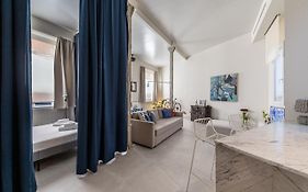 Bnbholder Blue Loft Center